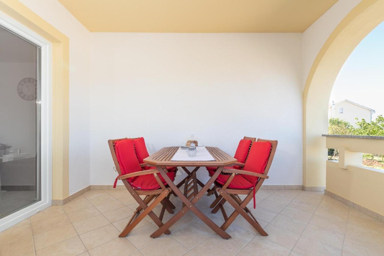 Apartments With A Parking Space Punat, Krk - 20553 외부 사진