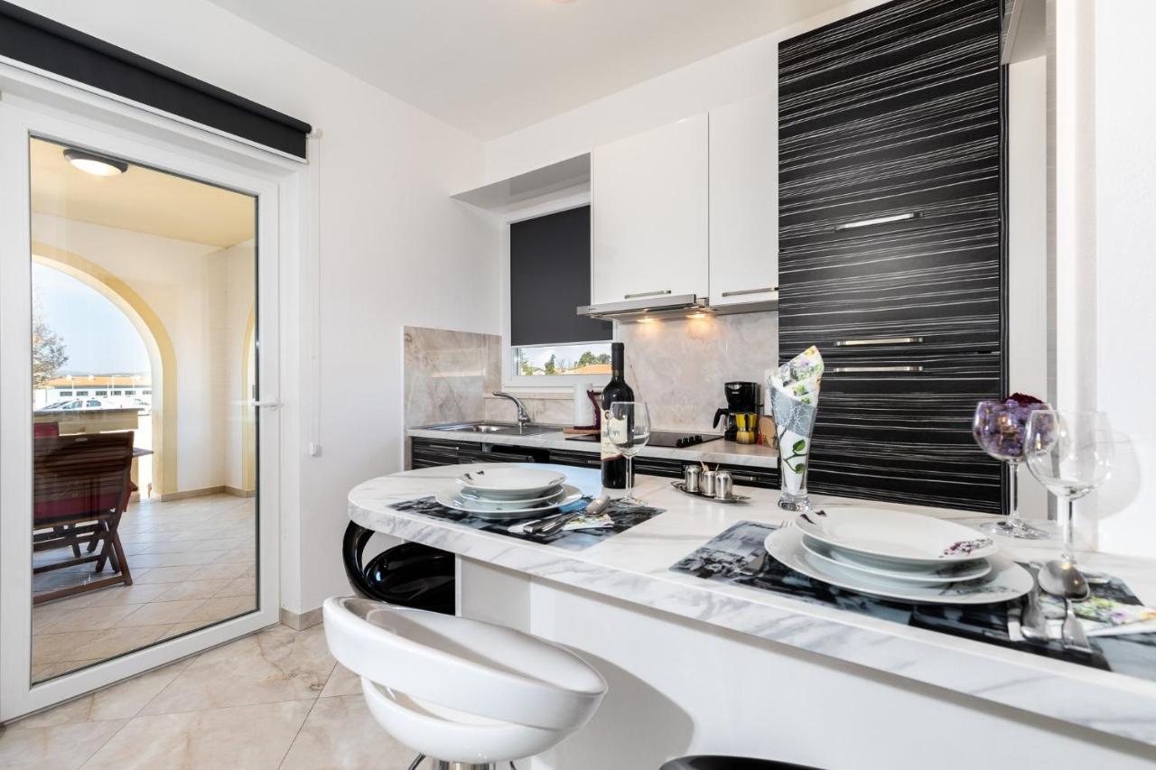 Apartments With A Parking Space Punat, Krk - 20553 외부 사진