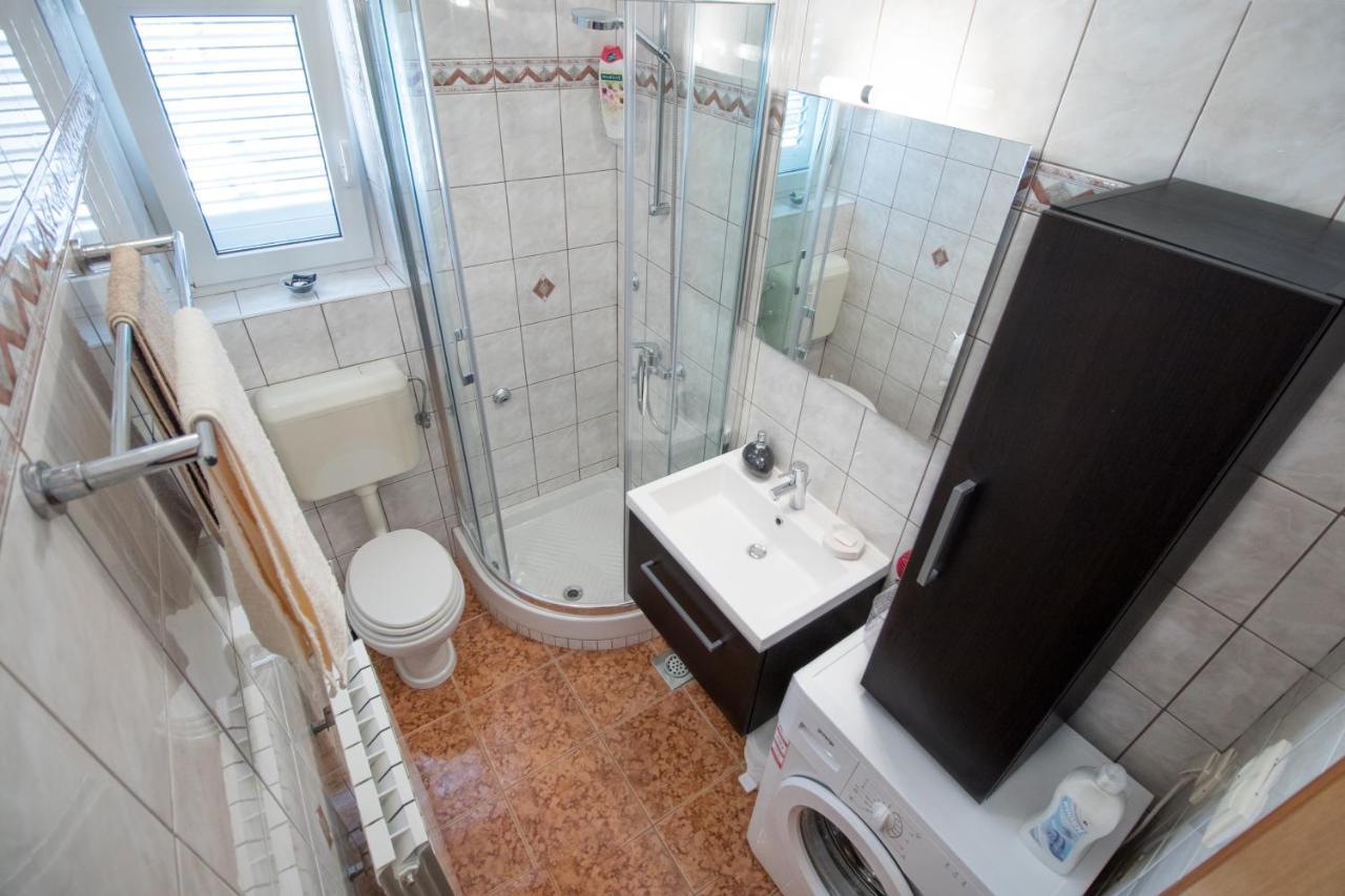 Apartments With A Parking Space Punat, Krk - 20553 외부 사진